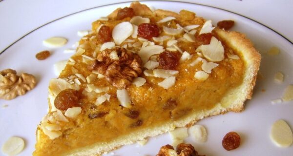 D1- TARTĂ CU DOVLEAC PLĂCINTAR (aluat de tartă, dovleac, frișcă, scorțișoară, miere) 150 gr.