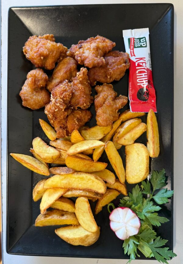 F2 - PULPE CRISPY DE PUI "KARAAGE" CU CARTOFI WEDGES (pulpe pui dezosate, condimente, cartofi) 350 gr.