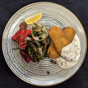 F2 - FILE DE COD PANE CU SOS DE CAPERE SI LEGUME LA GRĂTAR (file de cod, pesmet, ou, lamaie, legume) 350 gr.