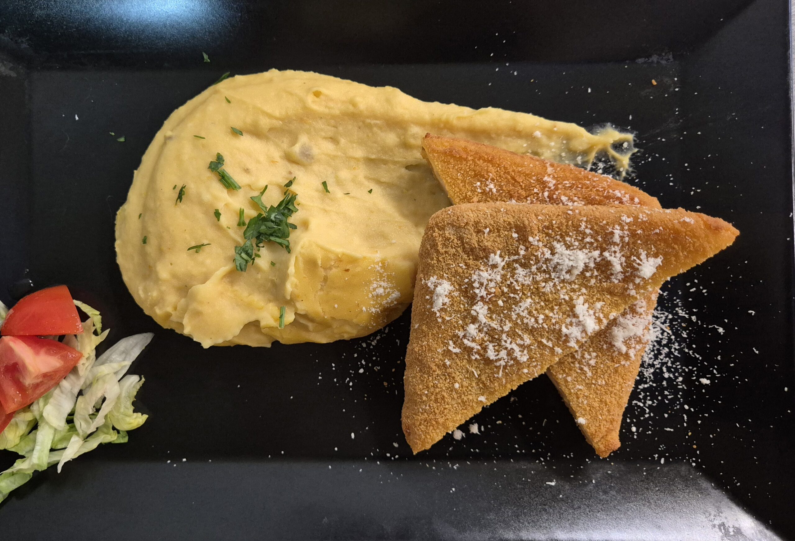 F1 - SANDWICH ELVEȚIAN ȘI PIURE DE CARTOFI CU DOVLEAC (cascaval, sunca porc, pesmet, oua, faina, dovleac, cartofi, lapte, unt) 350 gr.