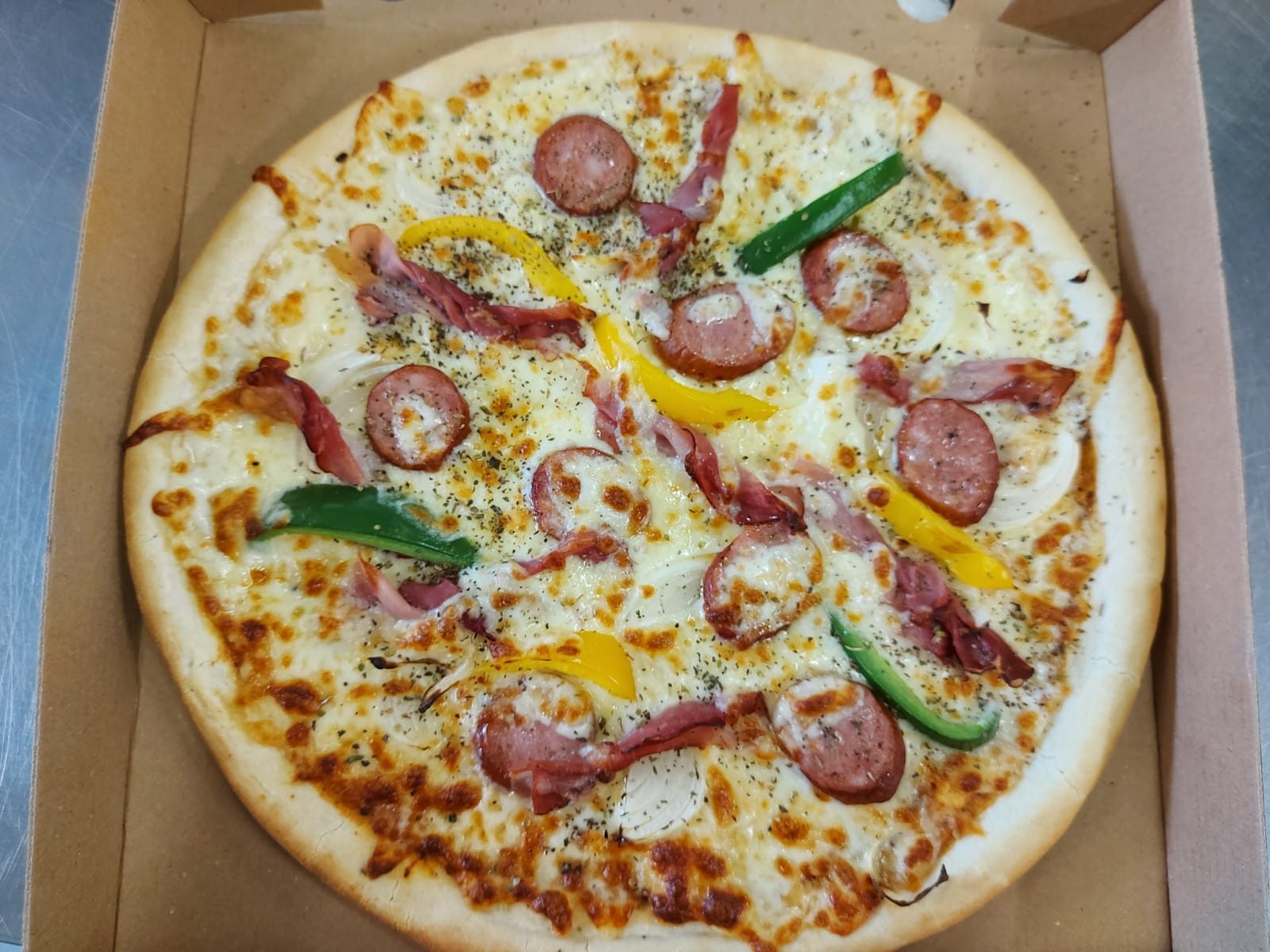 P3 - Pizza țărănească (750 gr.)