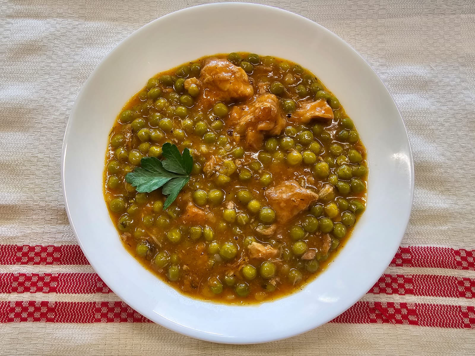 V1 - TOCĂNIȚĂ DE MAZARE CU SOIA - DE POST (soia, mazare verde, morcovi, ardei, ceapa, patrunjel, rosii, faina) 350 gr.