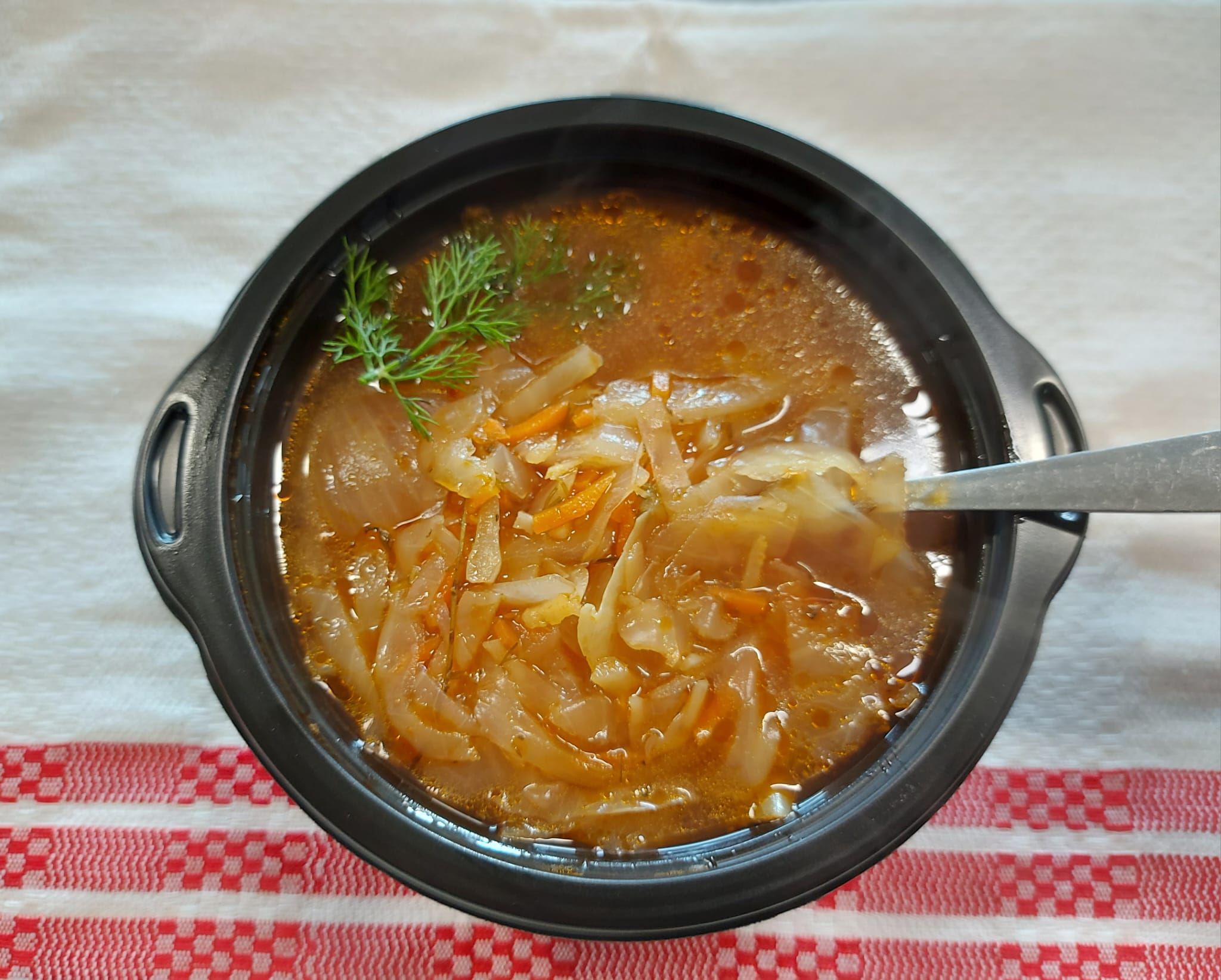 C2 - CIORBĂ DE VARZĂ - DE POST (varza alba, ardei, ceapa, morcovi, rosii, patrunjel, marar, cimbru) - 400 ml.