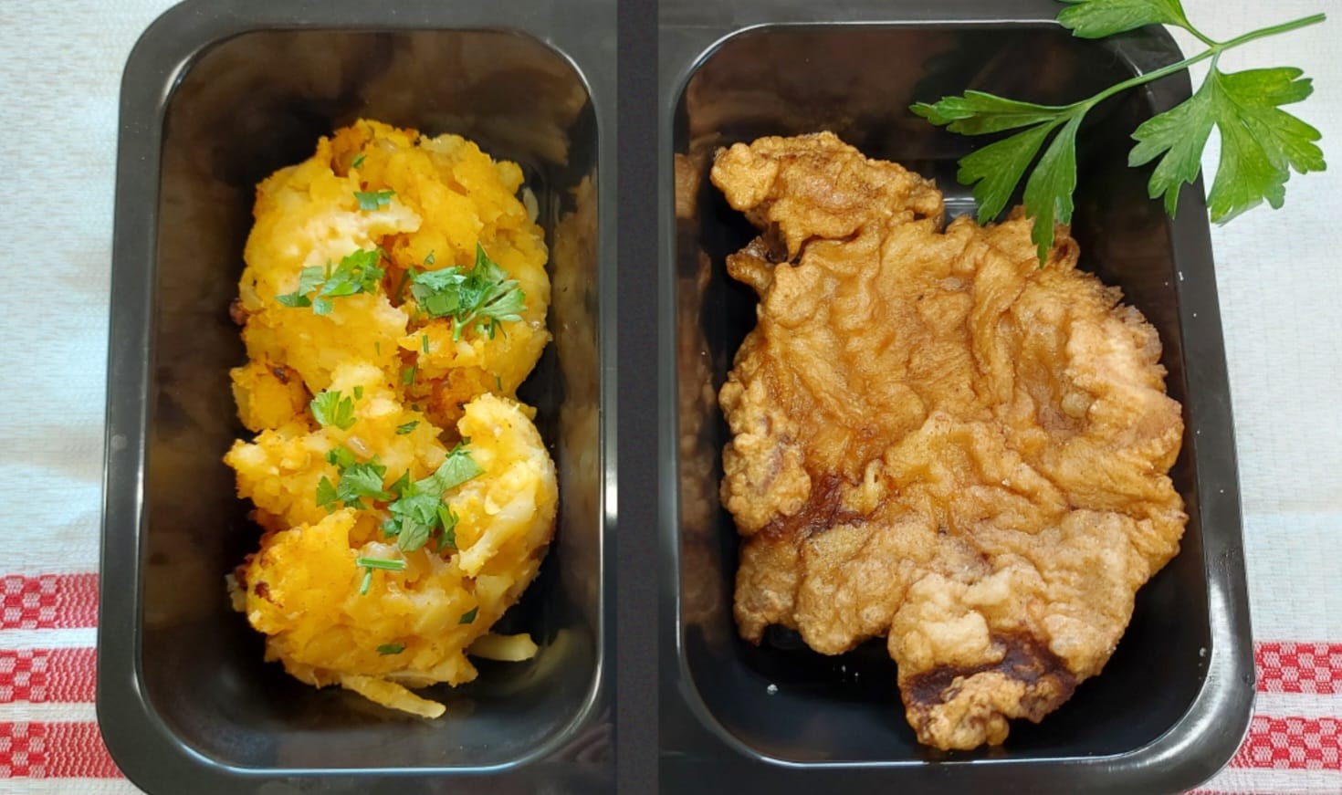 F2 - ȘNIȚEL PARIZIAN DIN PIEPT DE PUI CU CARTOFI RĂNTĂLIȚI (piept de pui, faina, ou, cartofi, ceapa, ardei, boia) 350 gr.